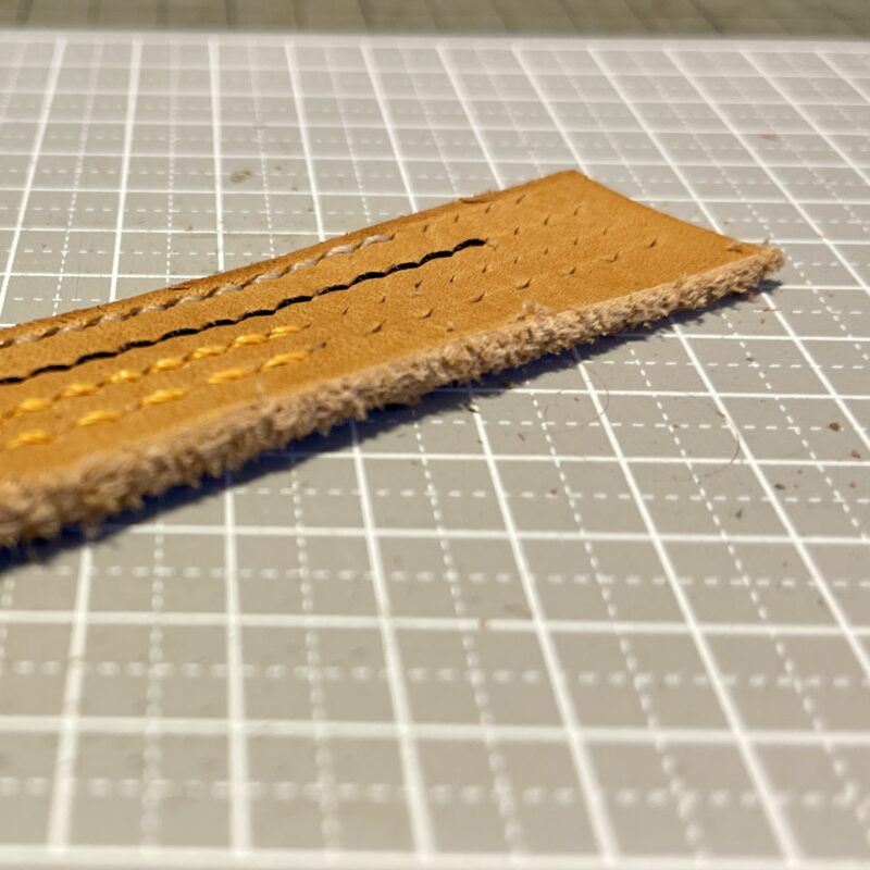 ヘリ落としで角を落とした後にヤスリで削ったところ